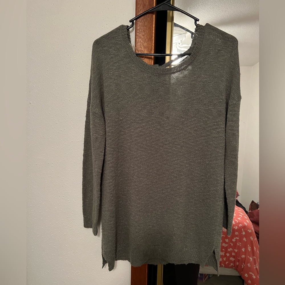 Women’s Green sweater